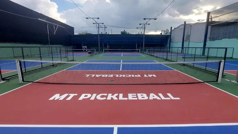 Quy trình thi công sơn sân Pickleball ngoài trời tại Vija Sports
