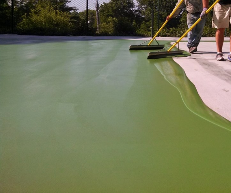 Tổng quan về sơn epoxy và sơn nước trong thi công sân pickleball