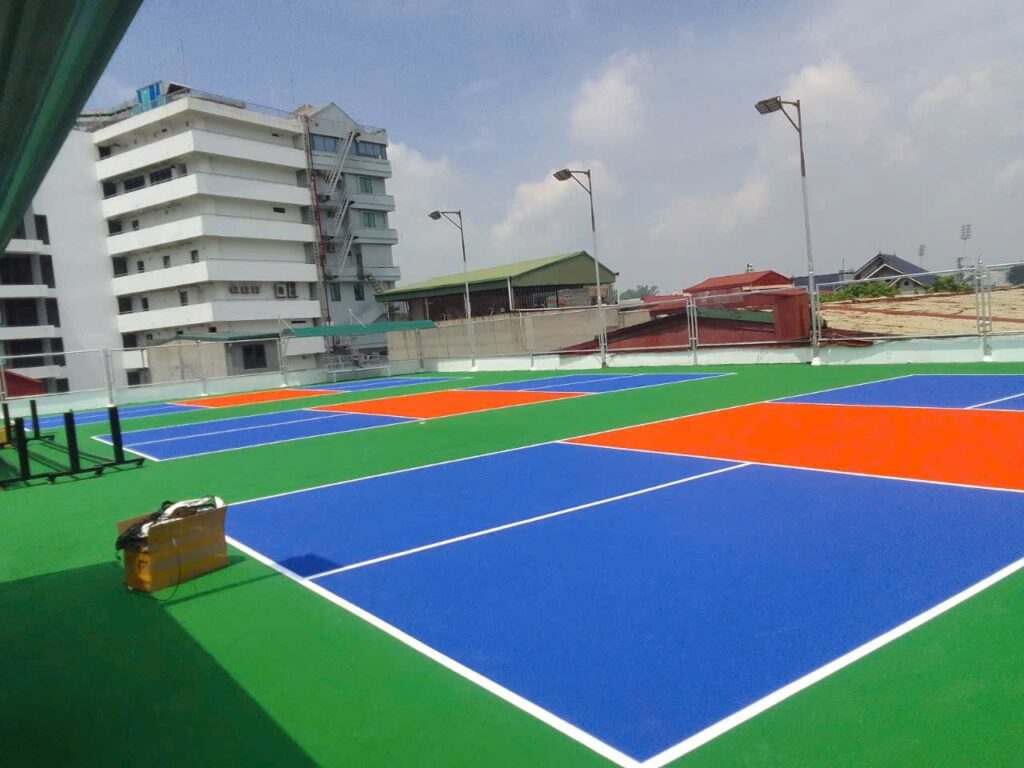 Thi công sân Pickleball chuẩn kỹ thuật 2026 | Tiêu chuẩn mặt sân, cấu tạo, thiết kế & báo giá sơn – nền – mái tre 15 Sân PIckleball ngoài trời