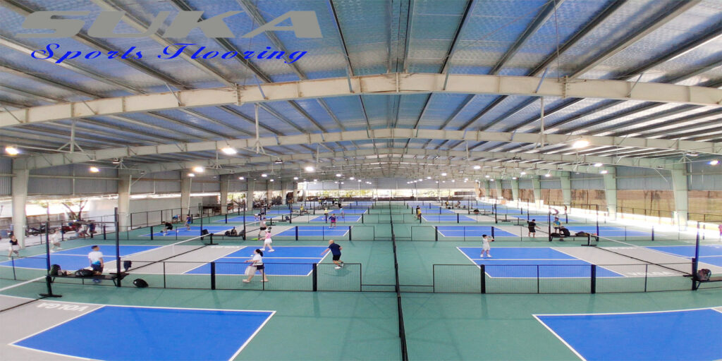 Thi công sân Pickleball chuẩn kỹ thuật 2026 | Tiêu chuẩn mặt sân, cấu tạo, thiết kế & báo giá sơn – nền – mái tre 1 Thi công sân Pickleball tiêu chuẩn